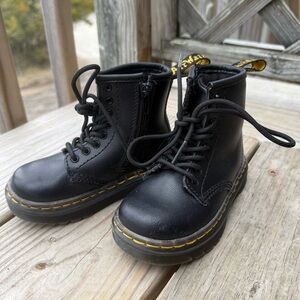 toddler dr martens black lace up boots - size 7